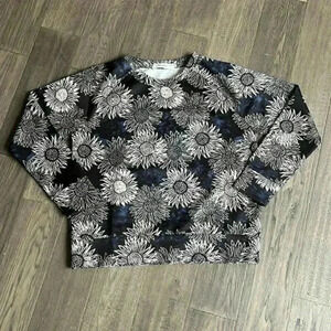 🔥MUNTHE🔥 | Blue  long sleeve with daisies